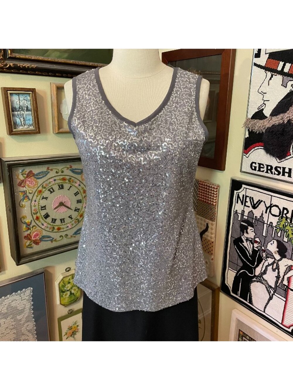Alex Marie Silver Sequin Rayon Blend Fully Lined V Neck Sleeveless Top Size XL
